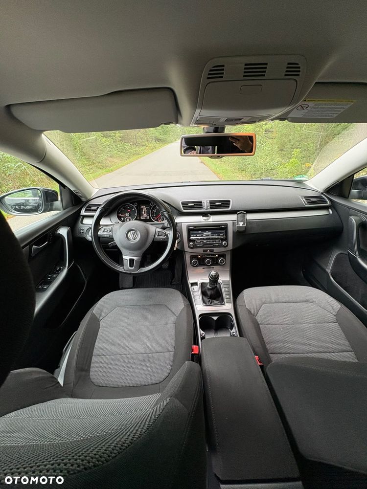 Volkswagen Passat 1.6 TDI BlueMotion - 12