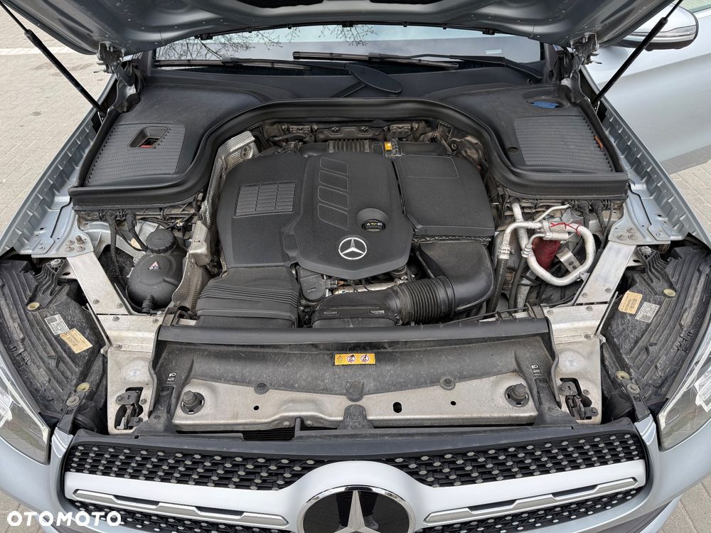 Mercedes-Benz GLC - 24