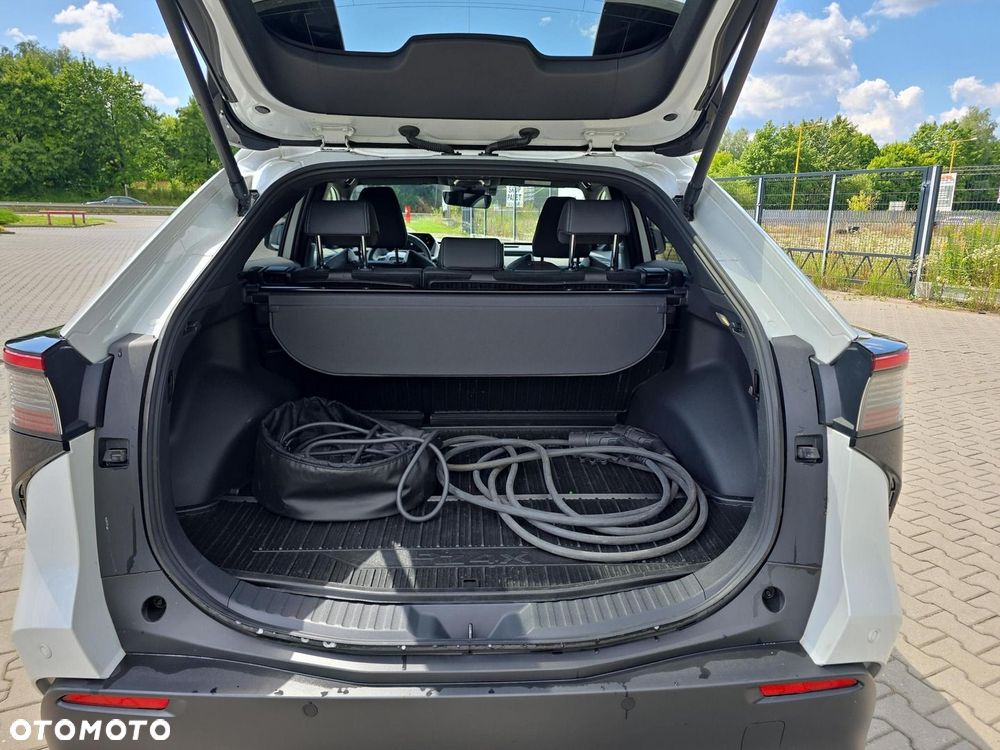 Toyota bZ4X 71.4kWh 4x4 Prestige - 11