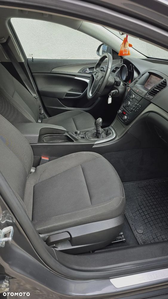 Opel Insignia 1.8 Sports Tourer Edition - 18