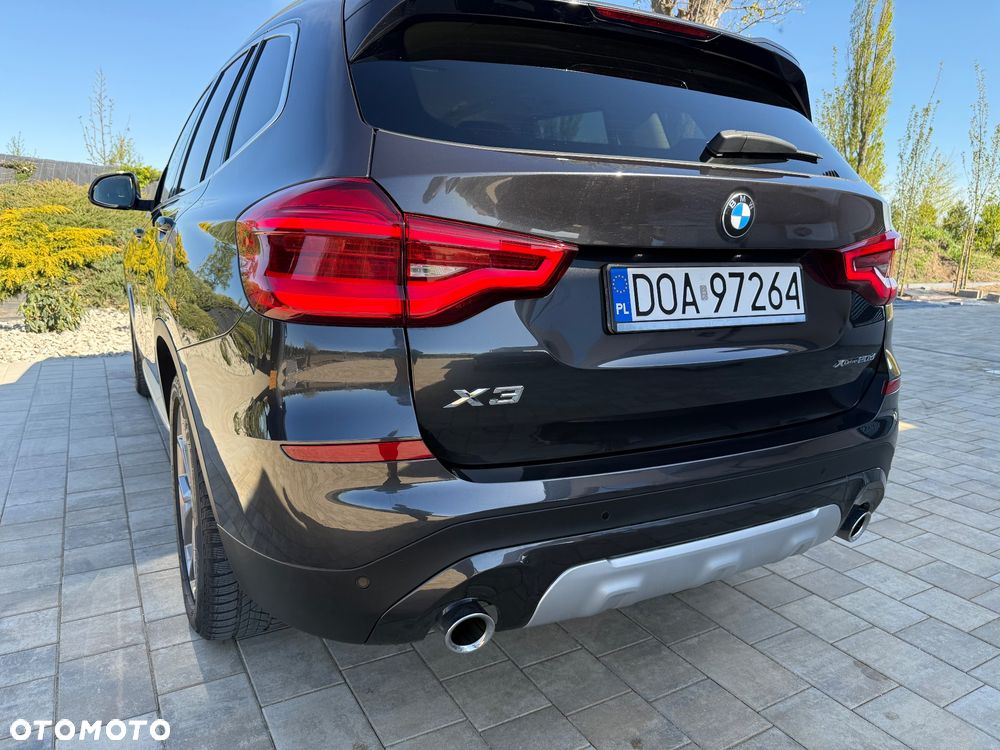 BMW X3 xDrive20d - 33