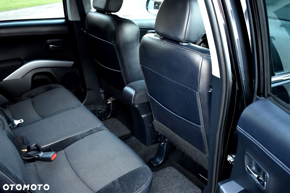 Mitsubishi Outlander 2.0 2WD Diamant Edition - 19