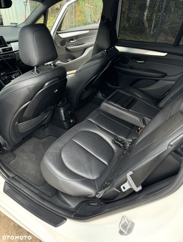BMW Seria 2 218d M Sport - 13