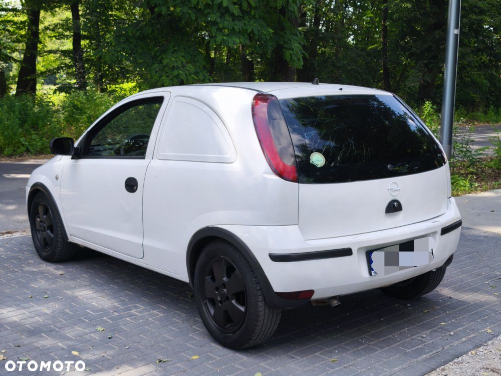 Opel Corsa - 3