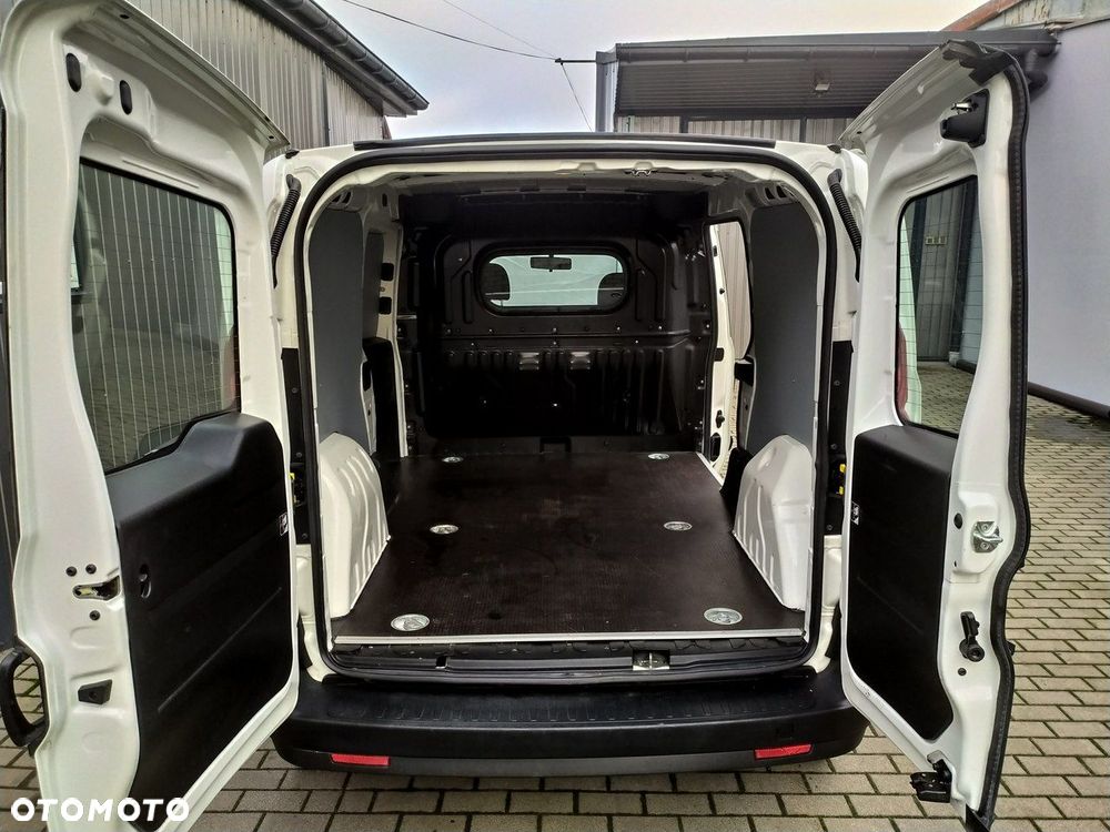 Opel Combo - 22