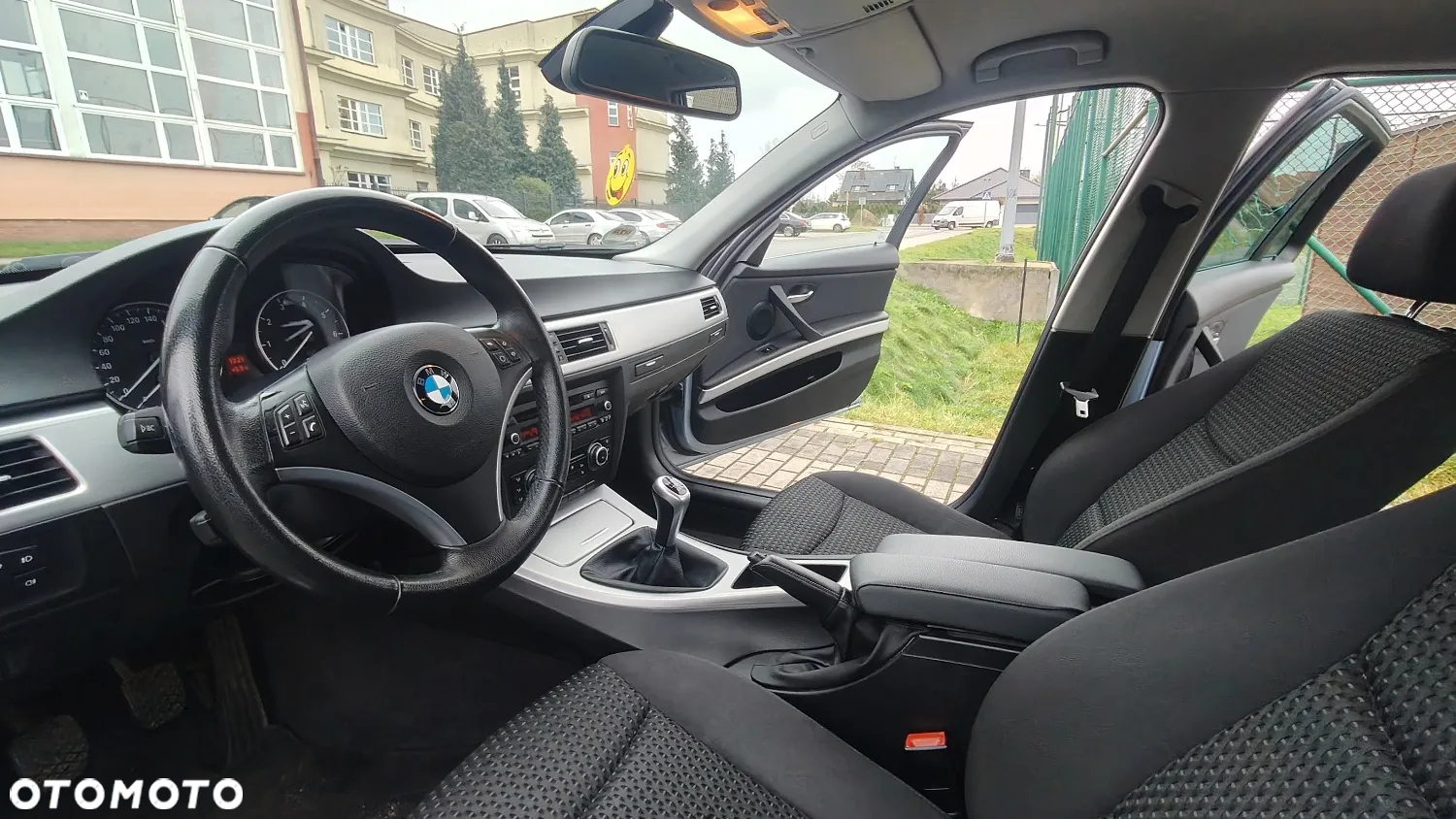 BMW Seria 3 318i Touring Edition Lifestyle - 18