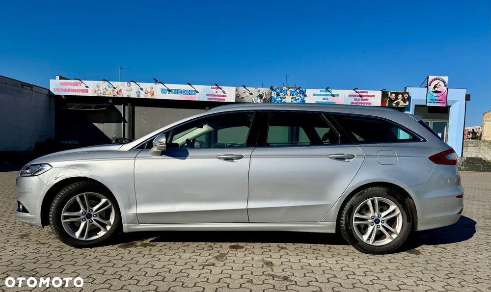Ford Mondeo 2.0 TDCi STart-Stopp Vignale - 2
