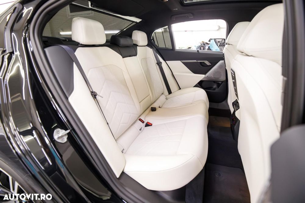 BMW Seria 5 - 12