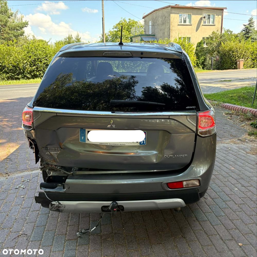 Mitsubishi Outlander - 6