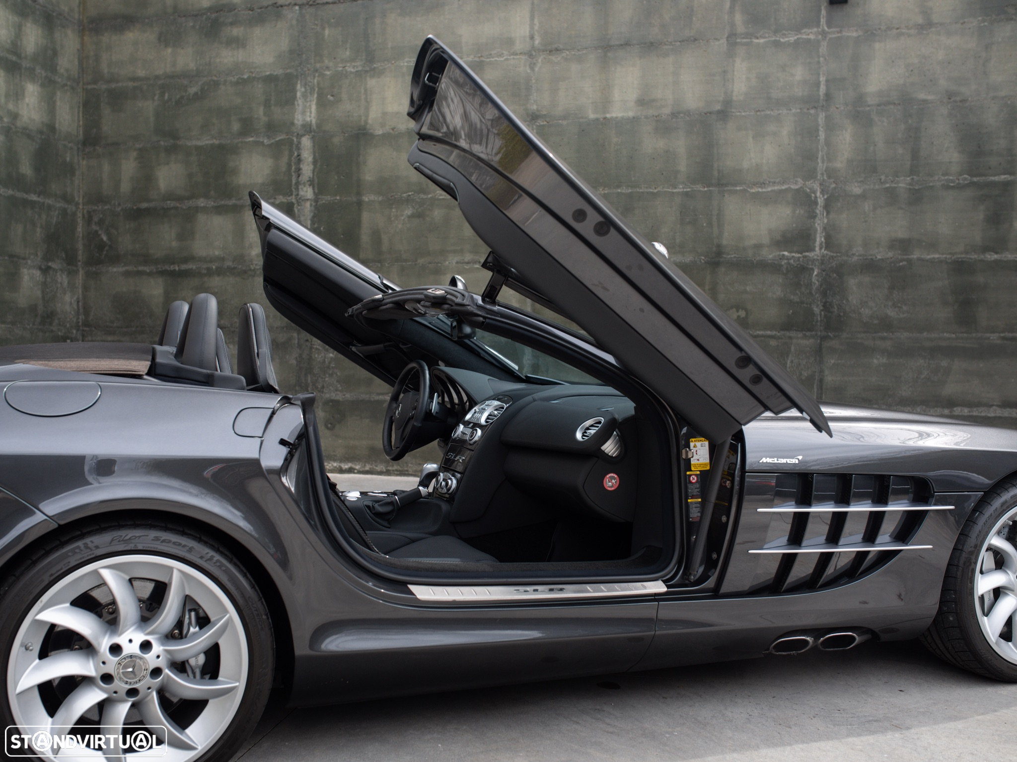Mercedes-Benz SLR McLaren Roadster - 55