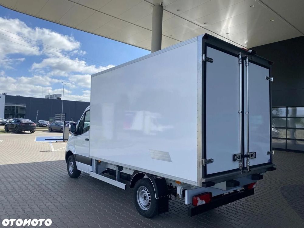 Mercedes-Benz Sprinter - 6