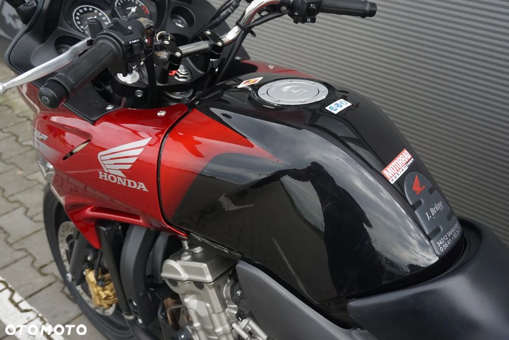 Honda CBF - 16