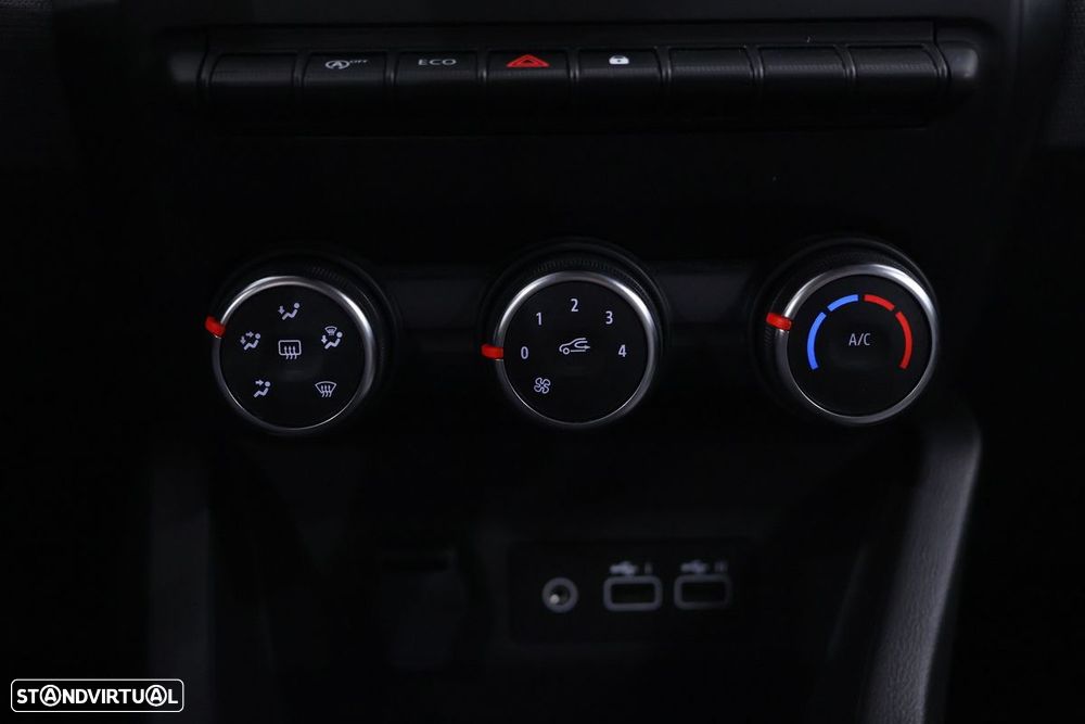 Renault Clio 1.0 TCe Evolution - 38