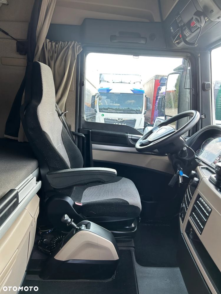 MAN TGX 18.460 KM AUTOMAT / 8 SZTUK / POLSKI SALON / 2 ZBIORNIKI PALIWOWE / LODÓWKA / BARDZO ŁADNY STAN !! - 39