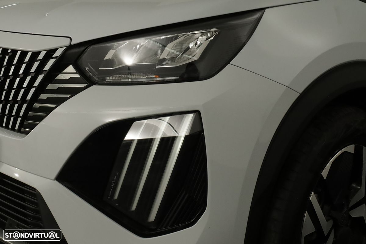 Peugeot 2008 1.2 PureTech Allure EAT8 - 6