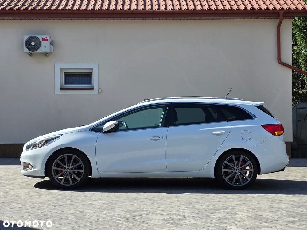 Kia Ceed 1.6 CRDi 128 Platinum Edition - 39