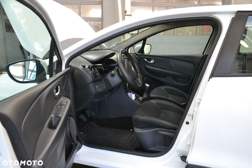 Renault Clio - 9