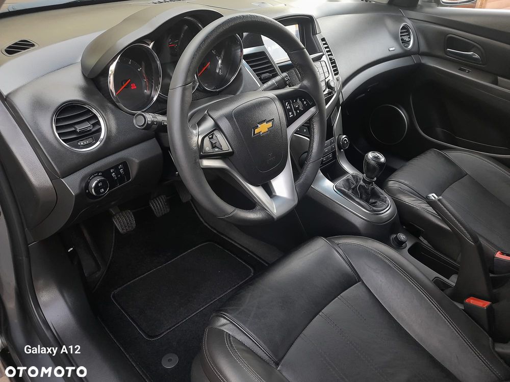 Chevrolet Cruze 1.4 T LTZ - 9