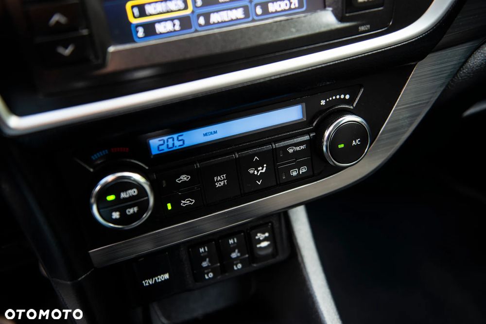 Toyota Auris 1.6 Valvematic Comfort - 25