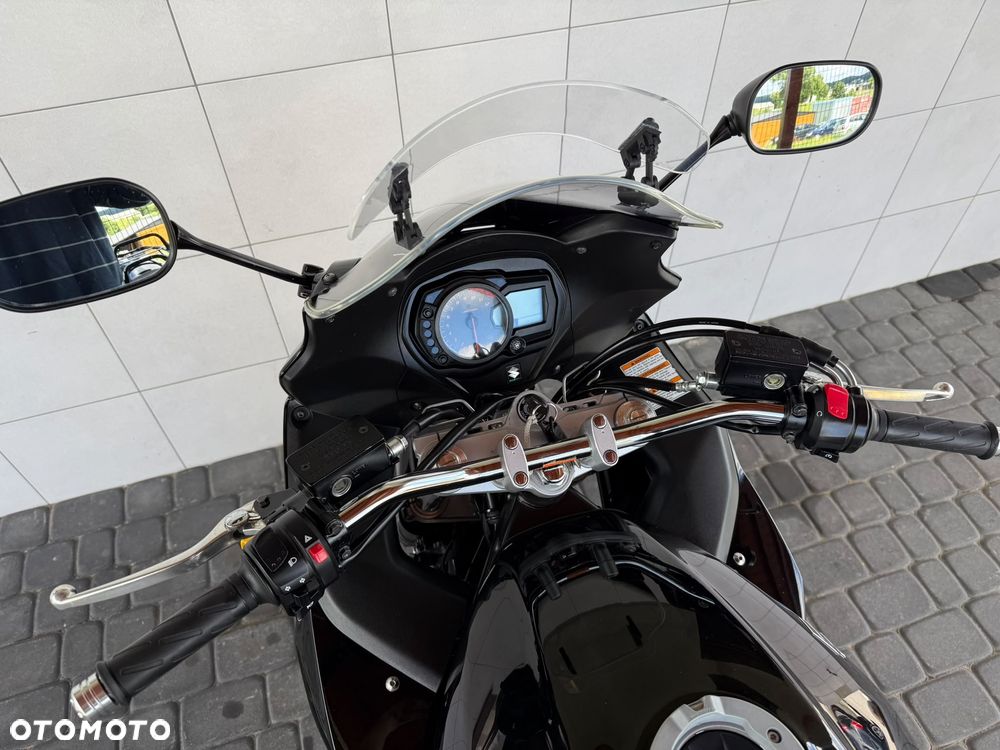Suzuki GSX - 37