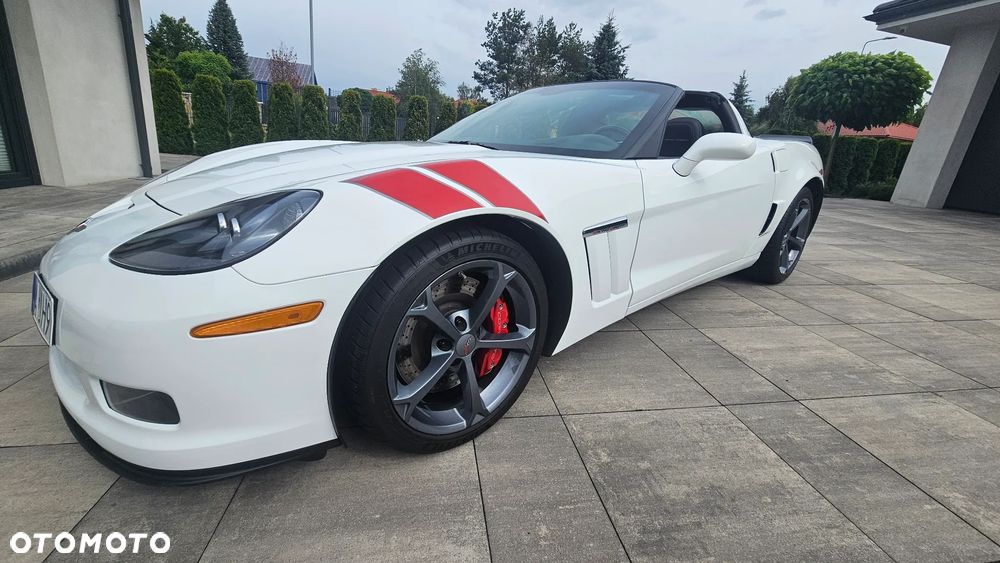 Chevrolet Corvette - 8