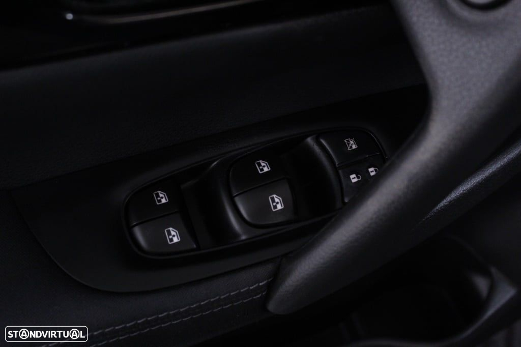 Nissan Qashqai 1.5 dCi N-Connecta - 20