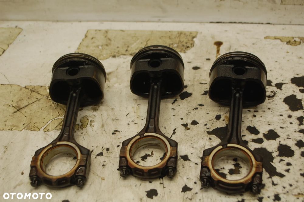 TŁOK + KORBOWÓD HYUNDAI I20 1.2 16V G4LA - 1