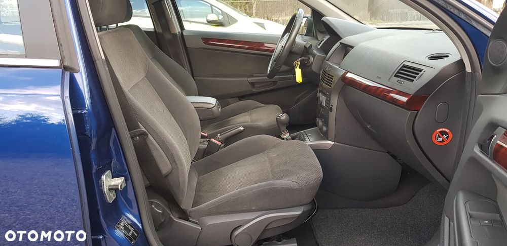 Opel Astra 1.6 NAVI - 12