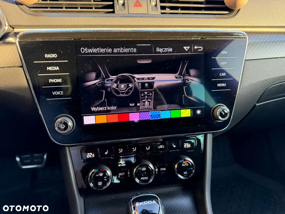 Skoda Superb 2.0 TDI DSG Sportline - 15