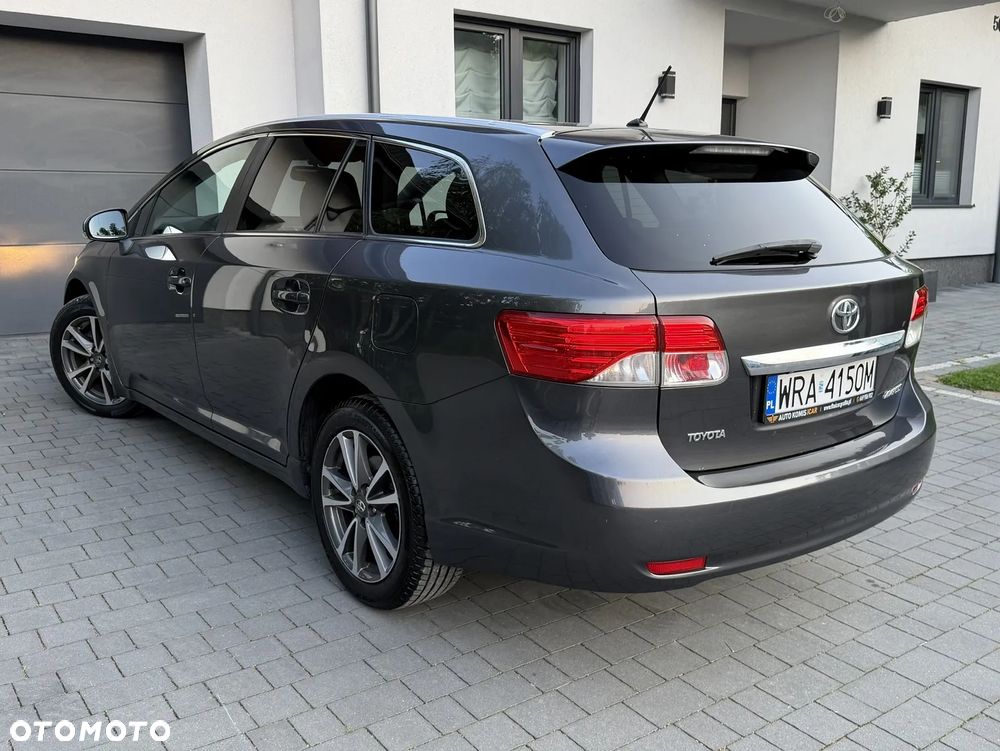Toyota Avensis 1.8 Prestige - 23