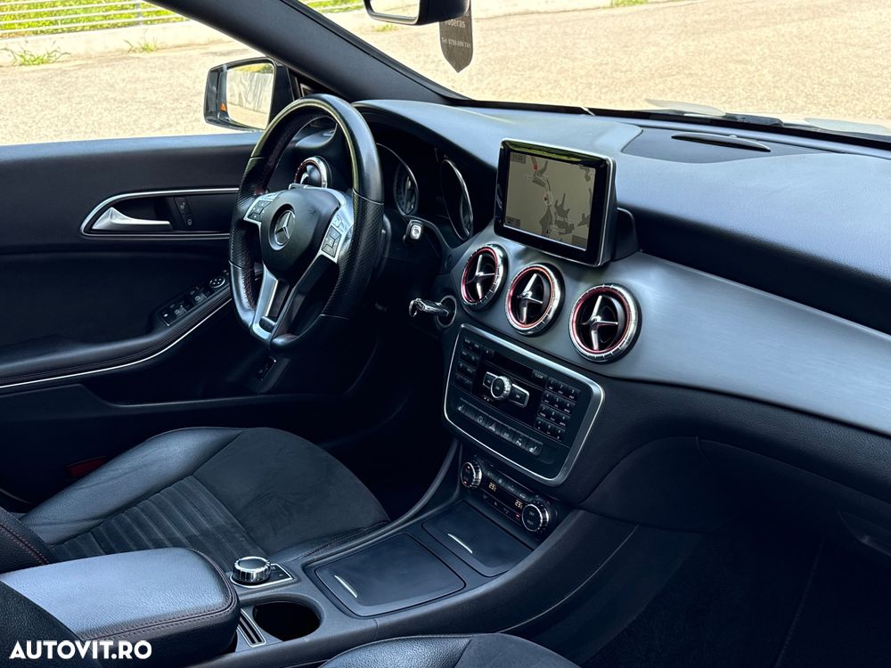 Mercedes-Benz CLA 220 CDI 7G-DCT AMG Line - 10
