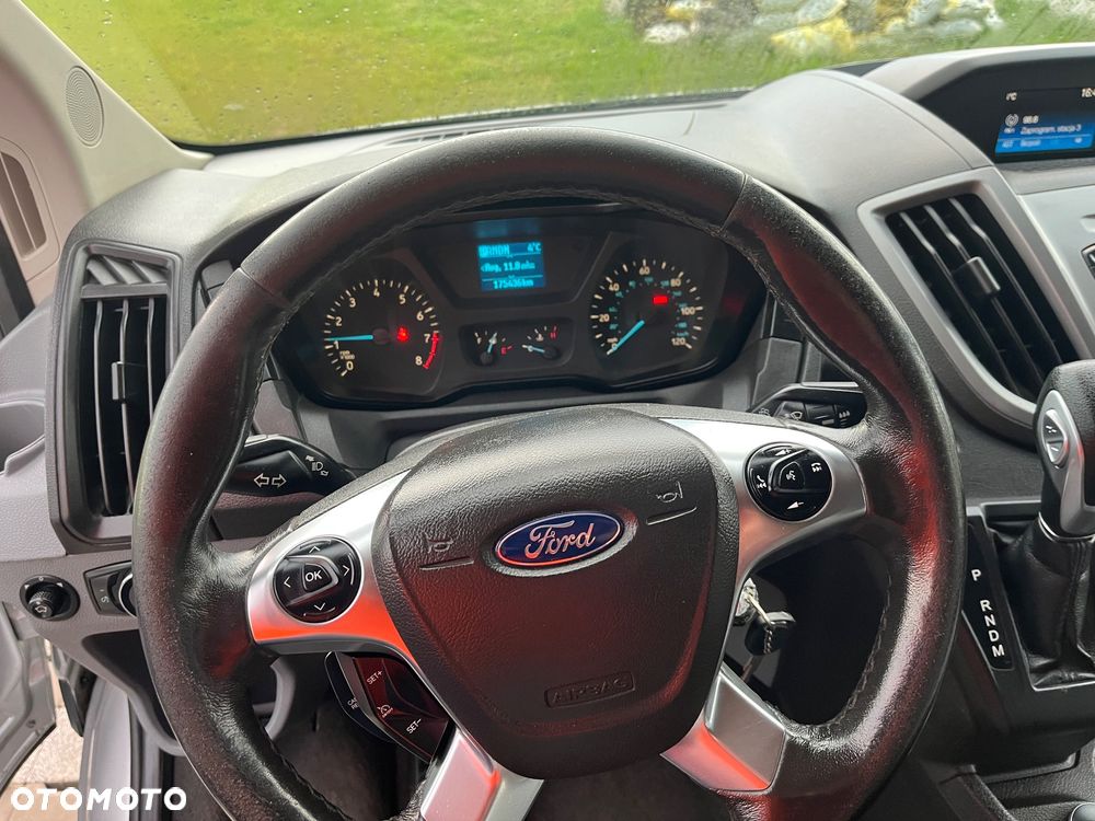 Ford Transit XLT - 11