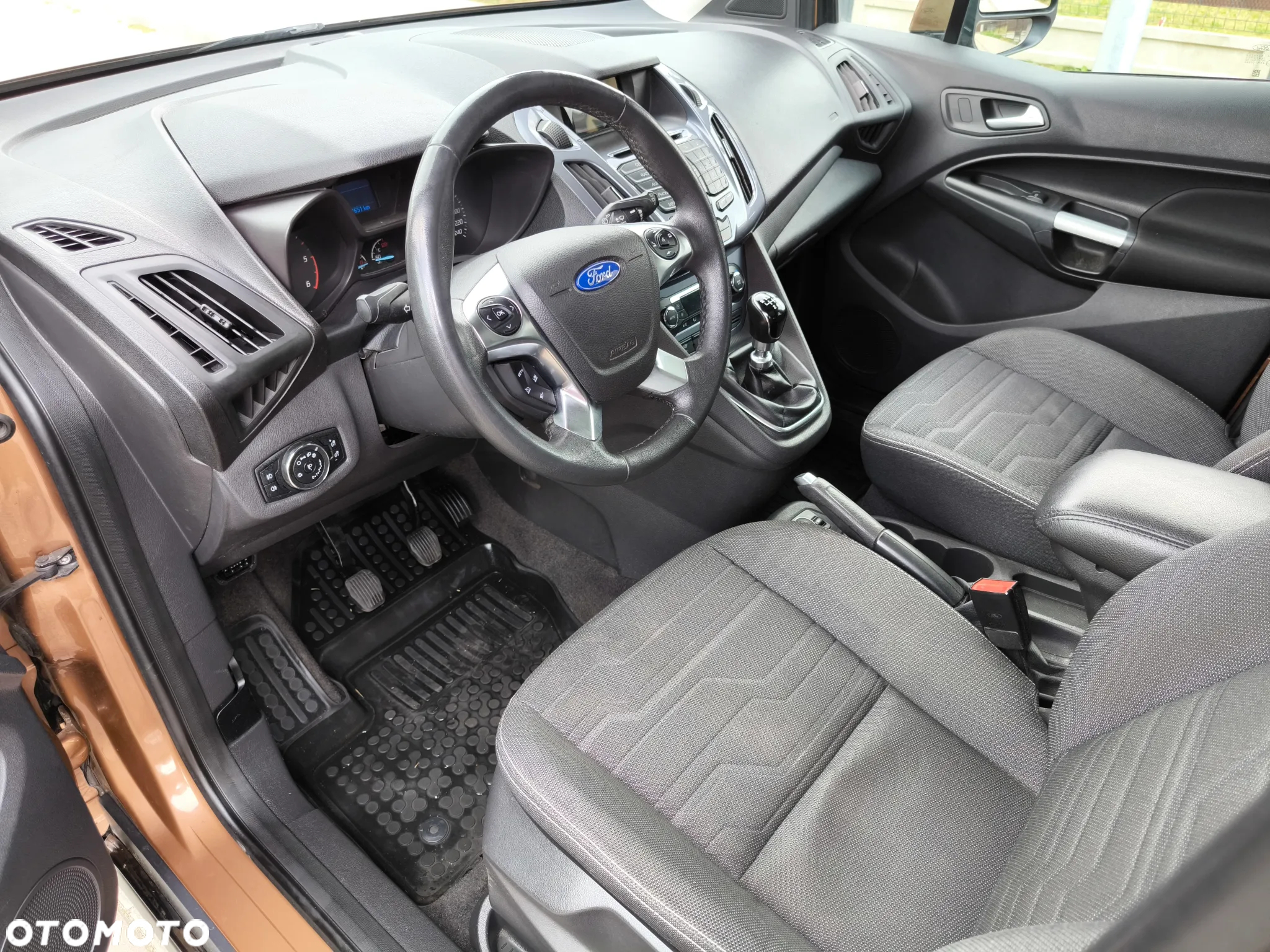 Ford Tourneo Connect Grand - 3