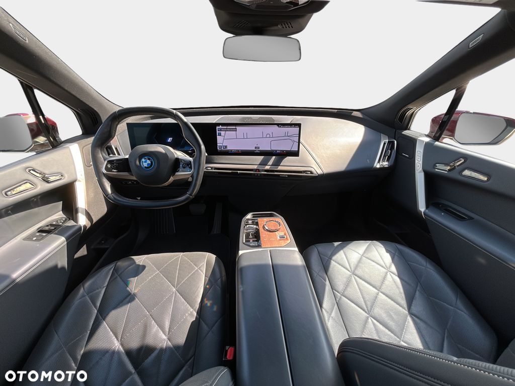 BMW iX xDrive40 76.6kWh Essence - 14