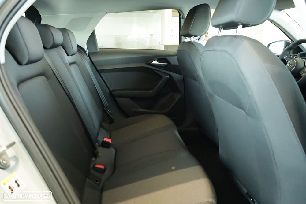 Audi A1 Sportback 25 TFSI SE Business Plus - 22
