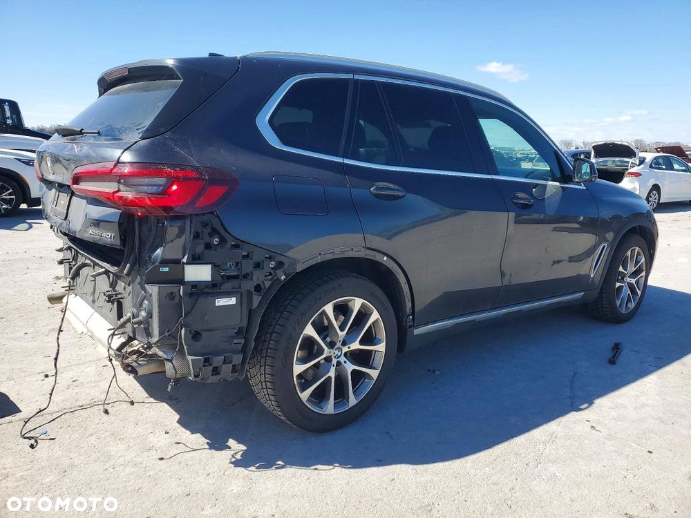 BMW X5 xDrive40i - 4