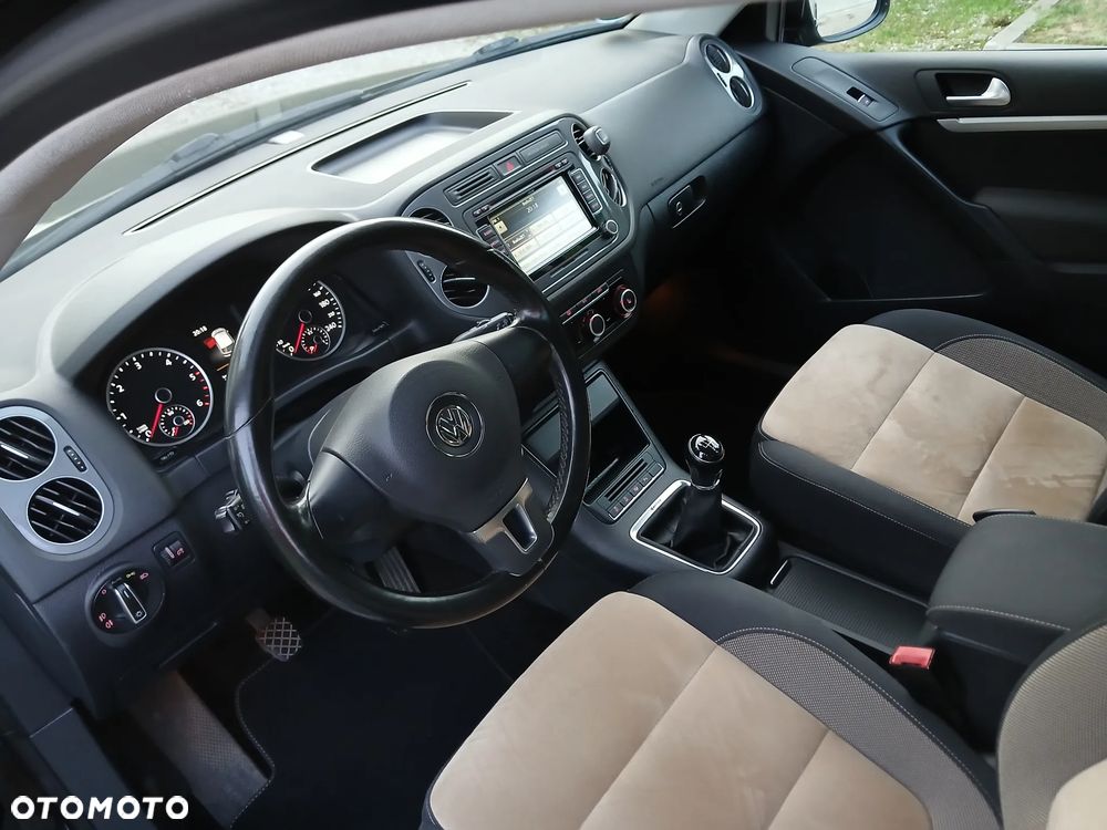 Volkswagen Tiguan 2.0 TDI DPF 4Motion BlueMotion Technology Sport & Style - 16