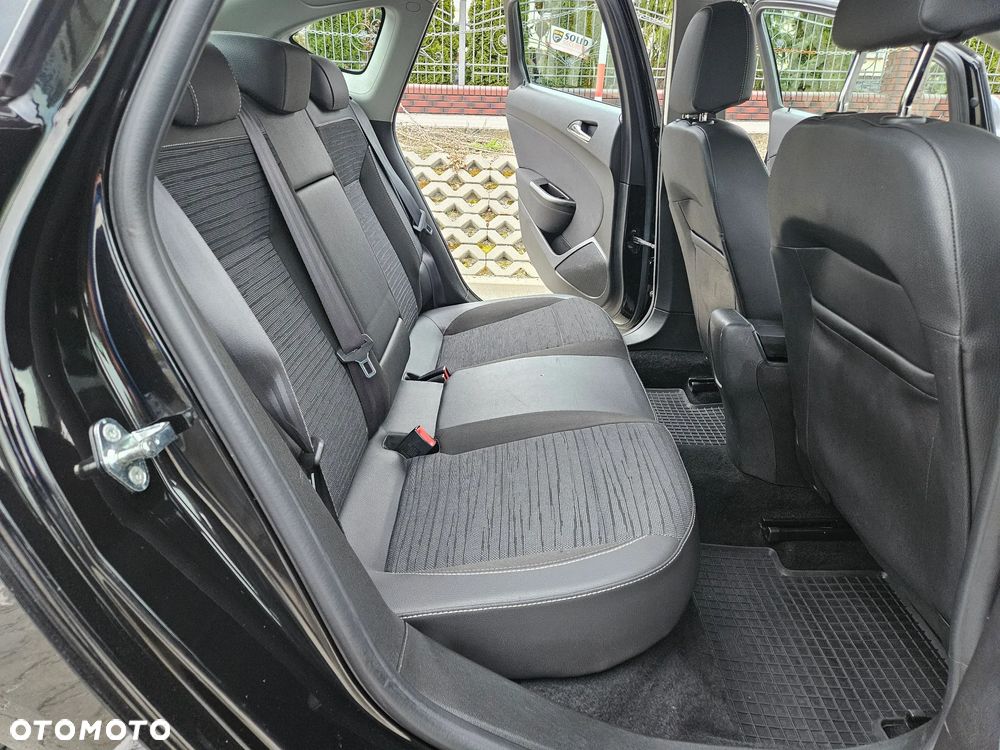 Opel Astra 1.4 T EU6 - 22