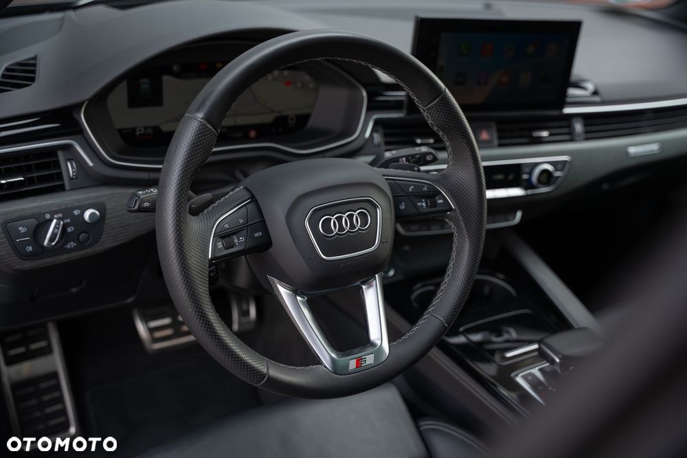 Audi A4 Avant 40 TFSI quattro S tronic - 24