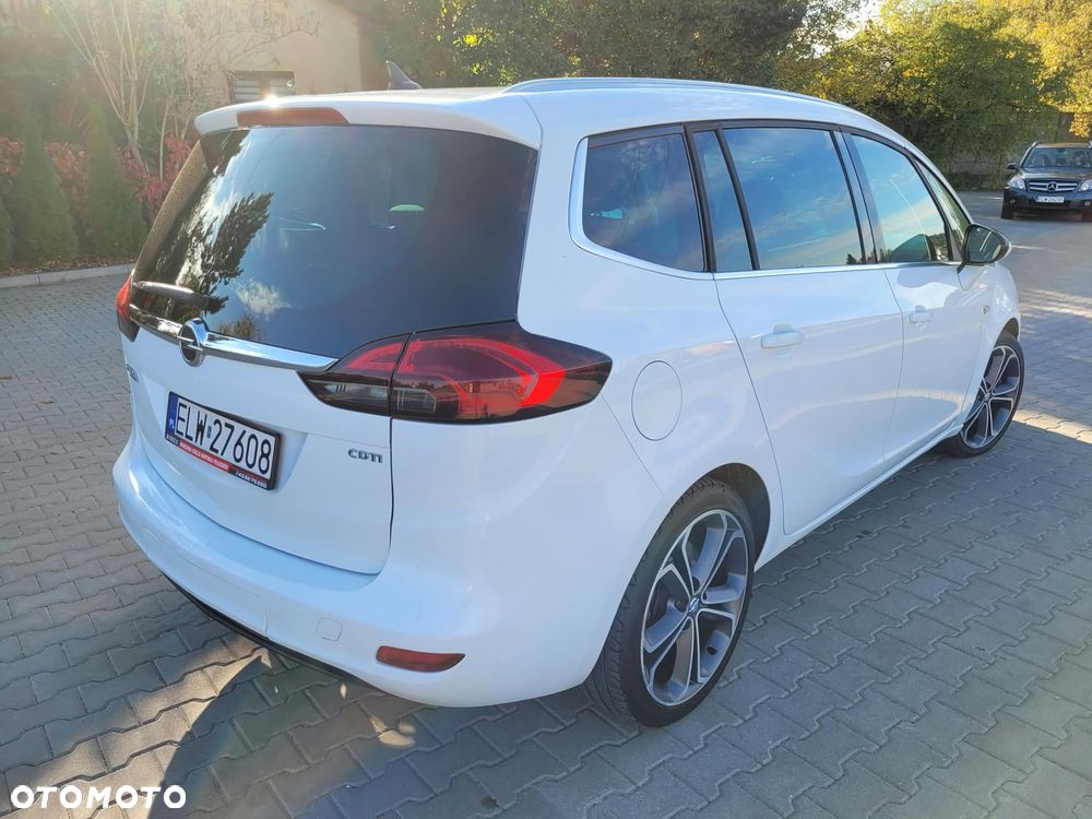 Opel Zafira - 12