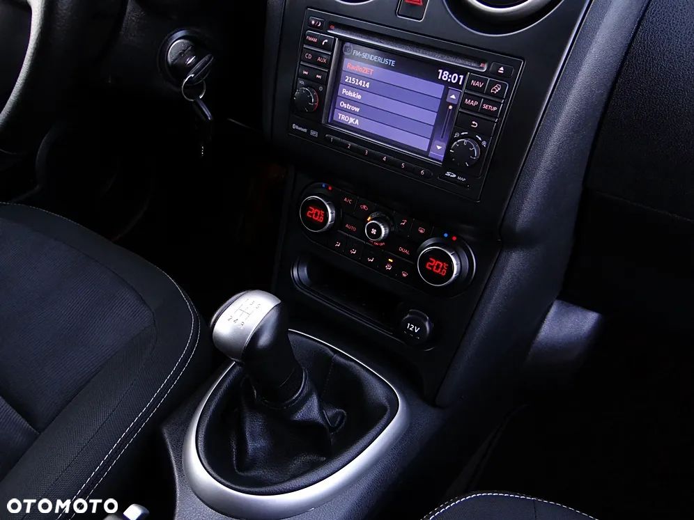 Nissan Qashqai 1.6 visia - 32