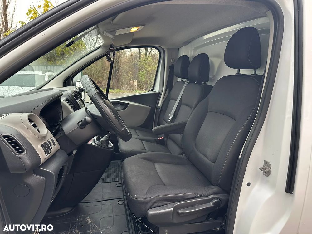 Renault Trafic - 11