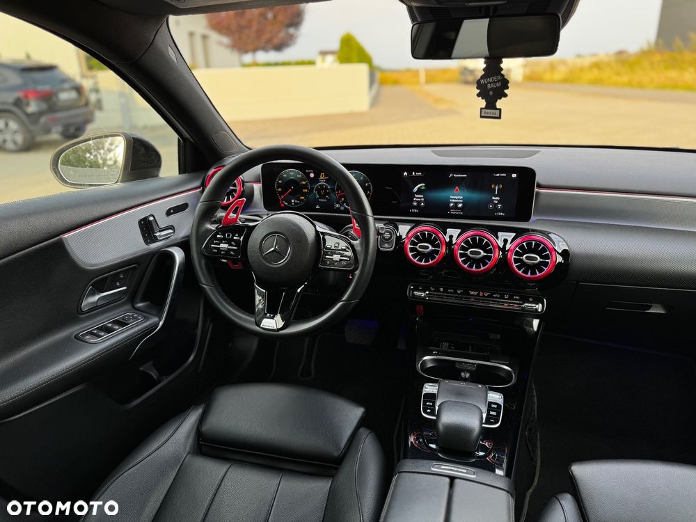 Mercedes-Benz Klasa A 250 AMG Line 7G-DCT - 12