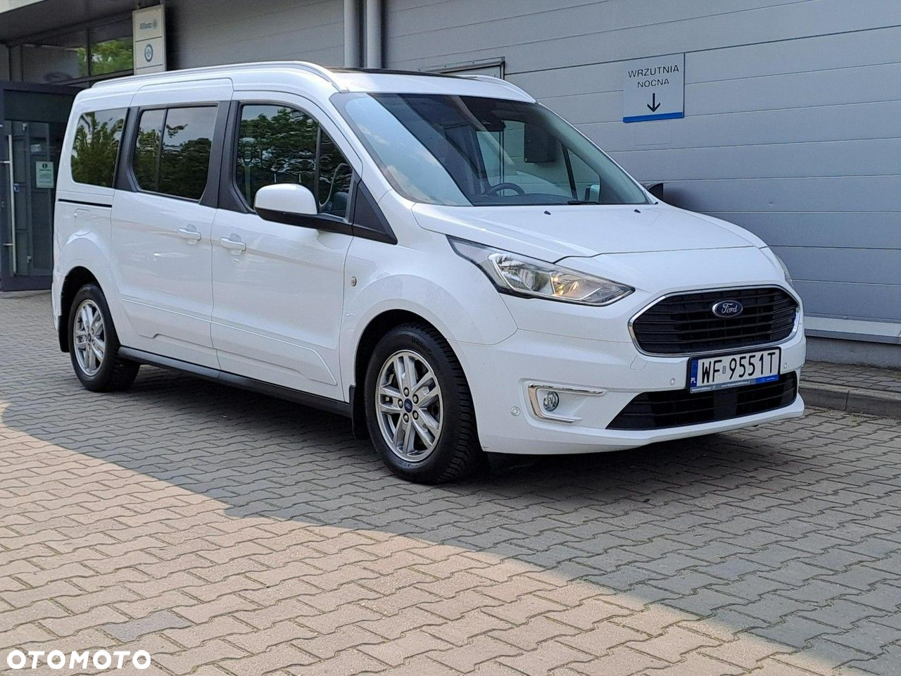 Ford Tourneo Connect Grand - 18