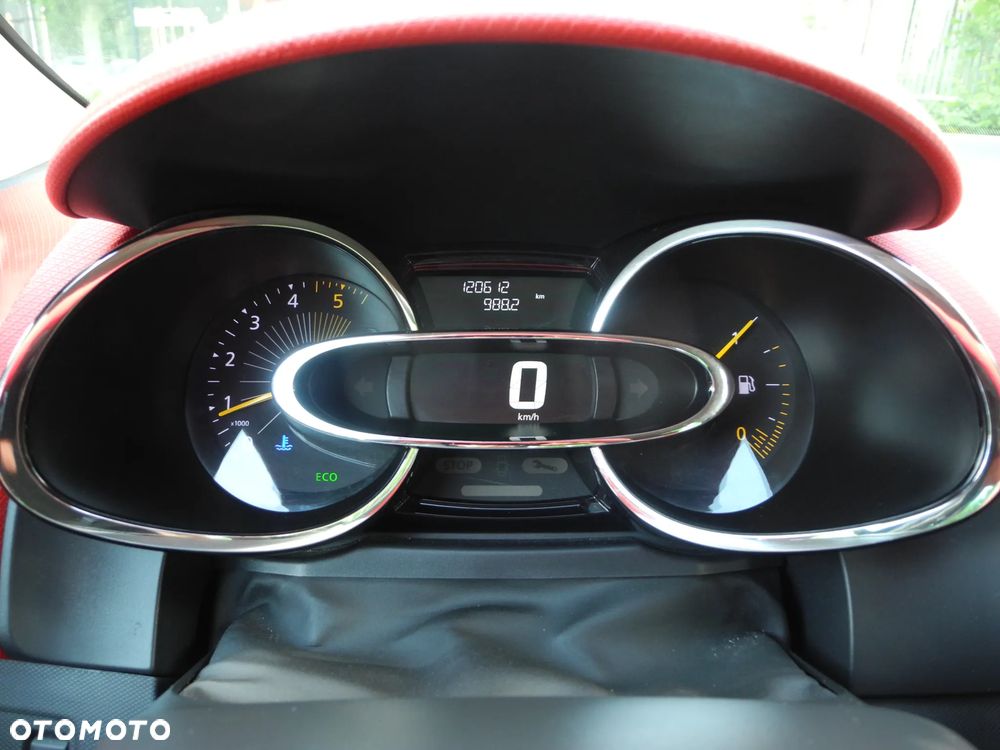 Renault Clio - 10