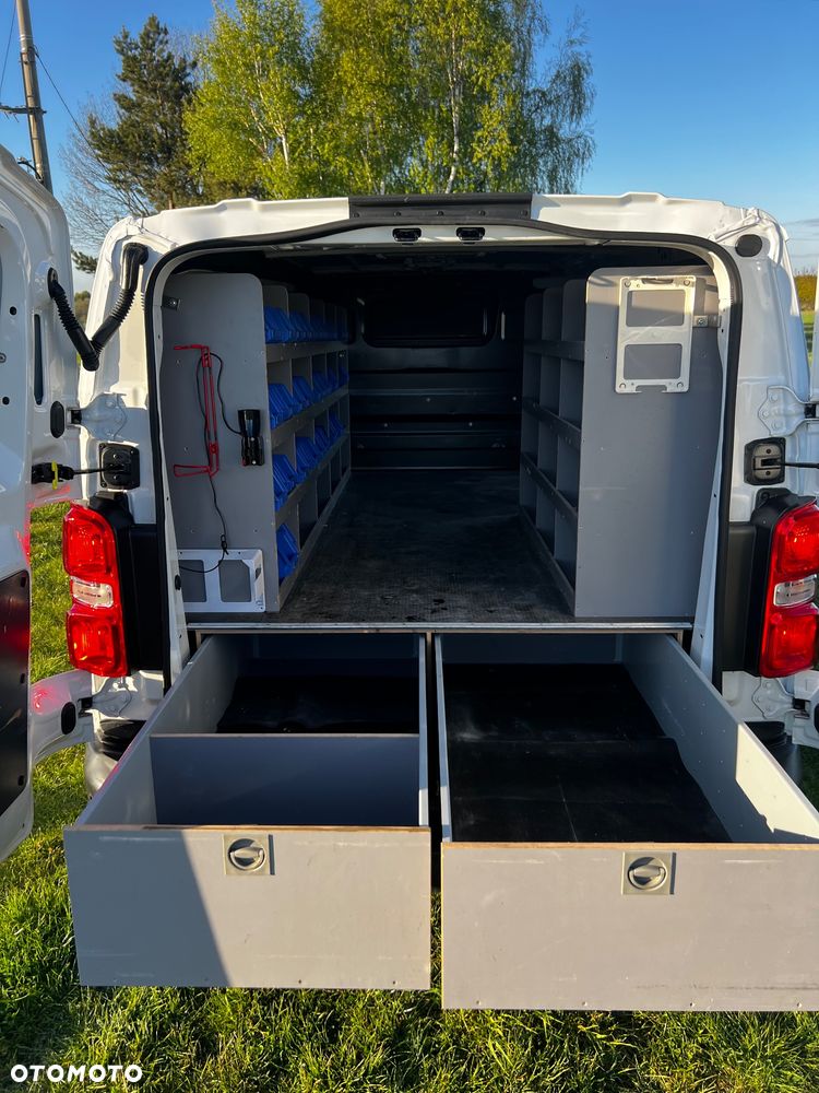 Opel Vivaro - 8
