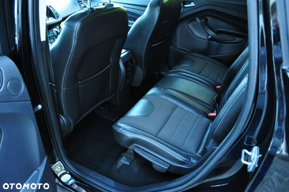 Ford Kuga 2.0 TDCi 4WD Titanium - 24