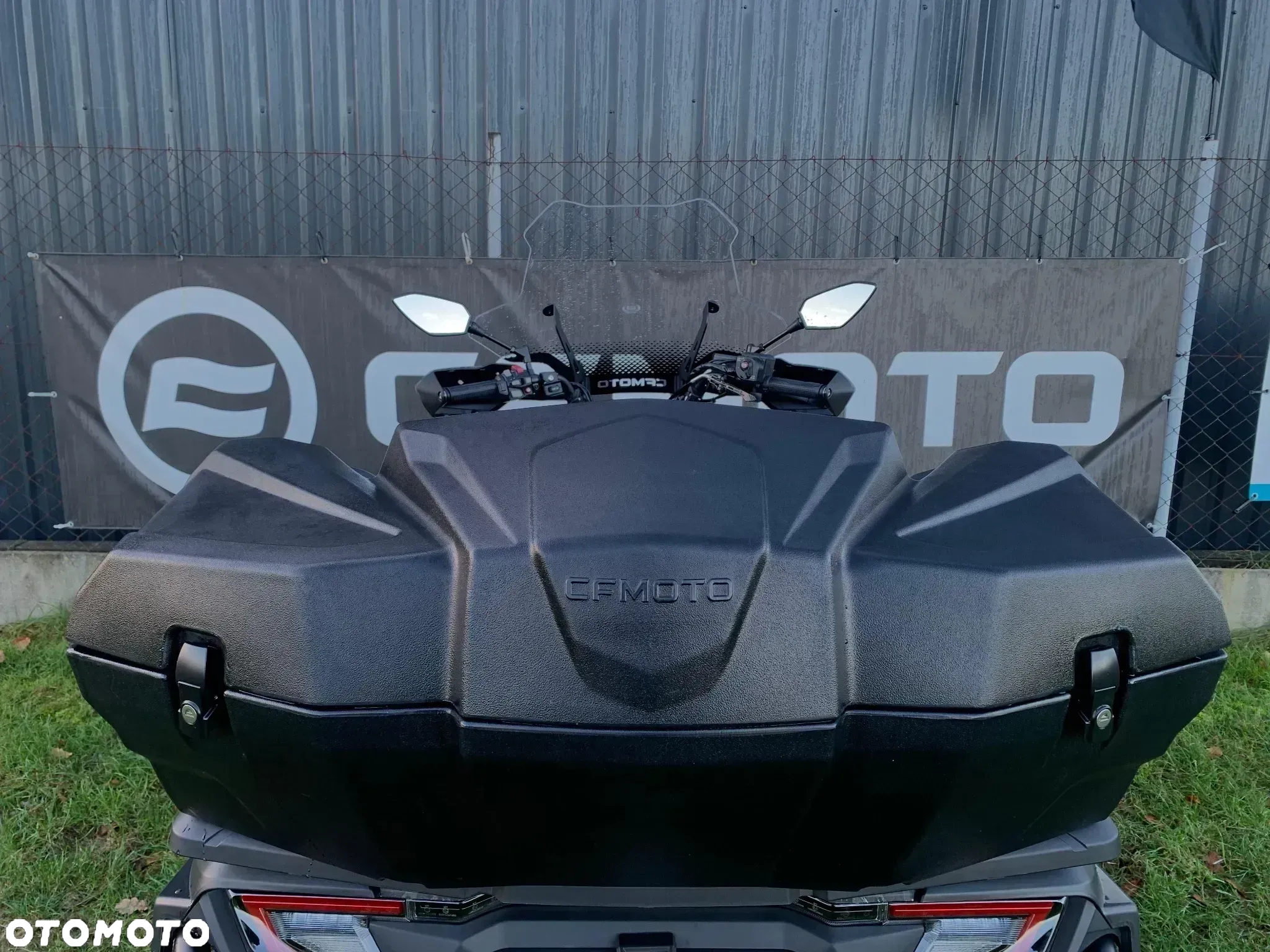 CFMoto CForce - 12