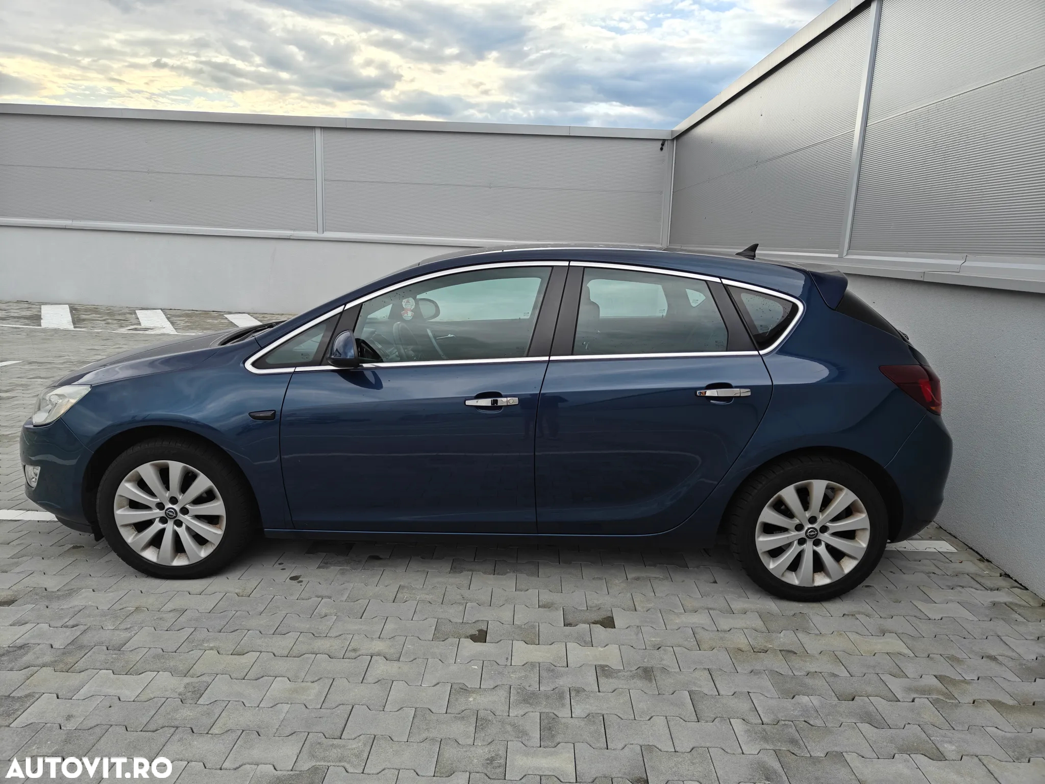 Opel Astra 1.4 Cosmo - 3
