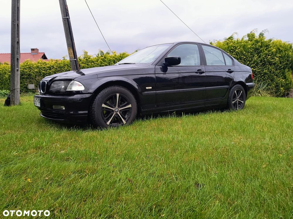 BMW Seria 3 2000 photo 2